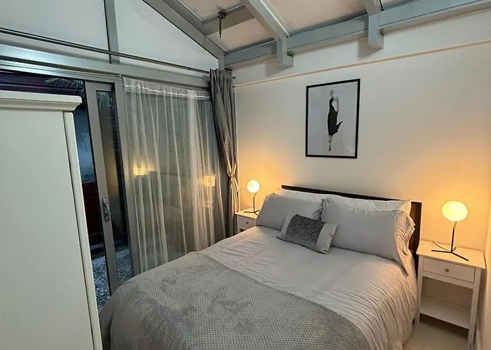 Modern Central Flat In Angel